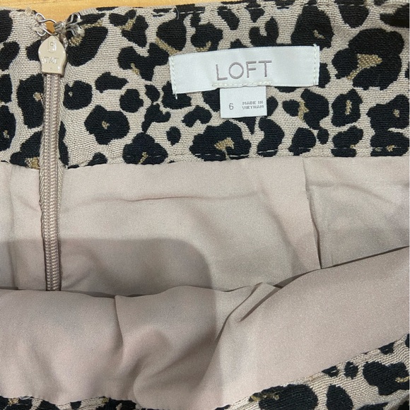LOFT Leopard Print Mini Skirt - Picture 3 of 3